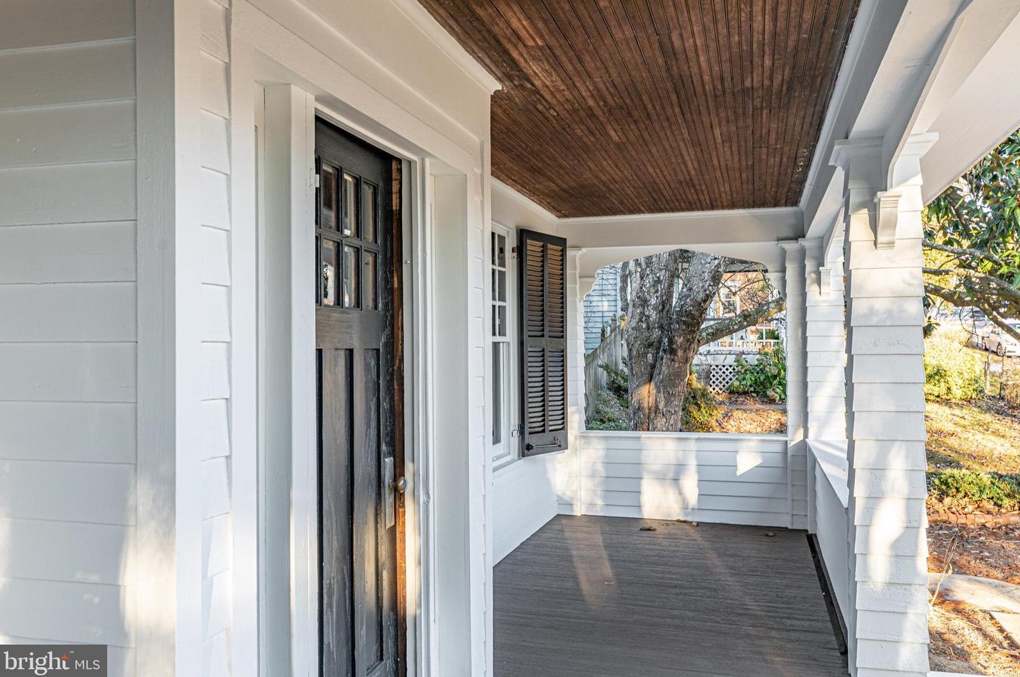 124 Main St, New Windsor MD  21776-9756 exterior