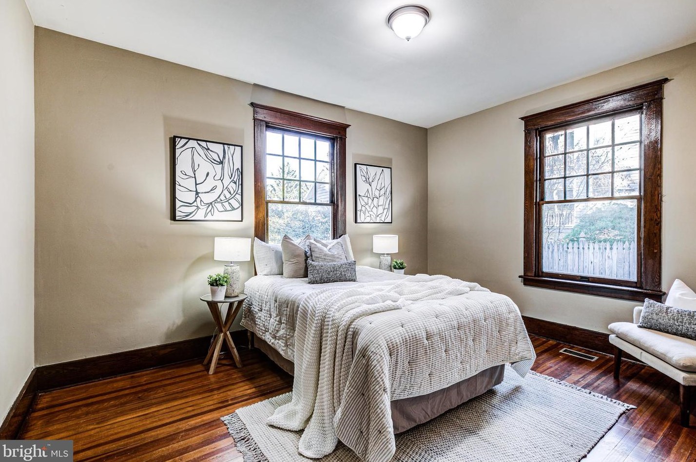 124 Main St, New Windsor MD  21776-9756 exterior