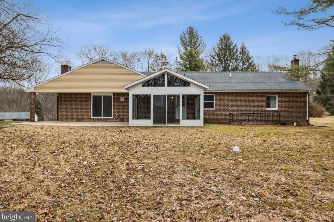 2124 Woodview Rd, Patapsco MD  21048-1118 exterior