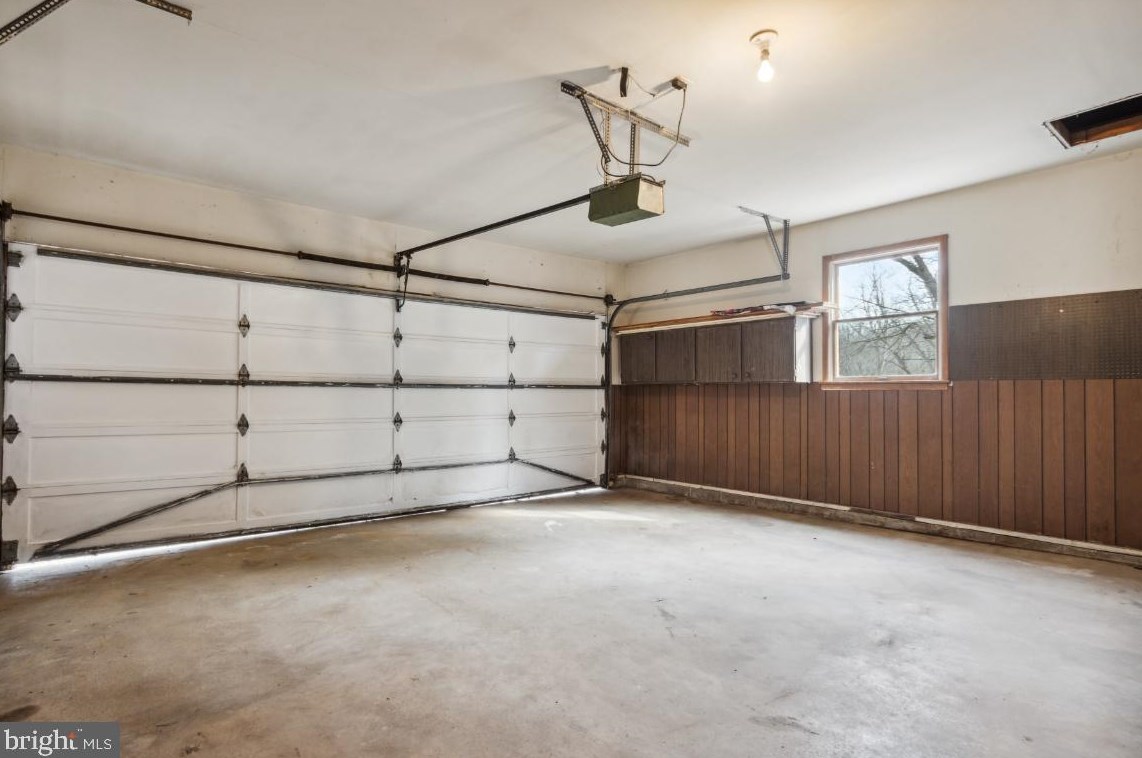 2124 Woodview Rd, Patapsco MD  21048-1118 exterior