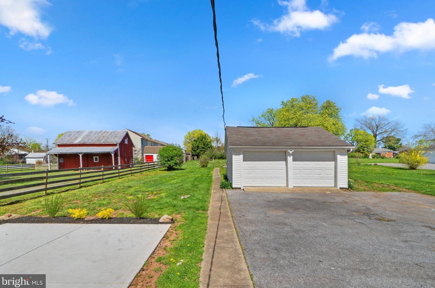 313 Baltimore St, Taneytown MD  21787-2224 exterior