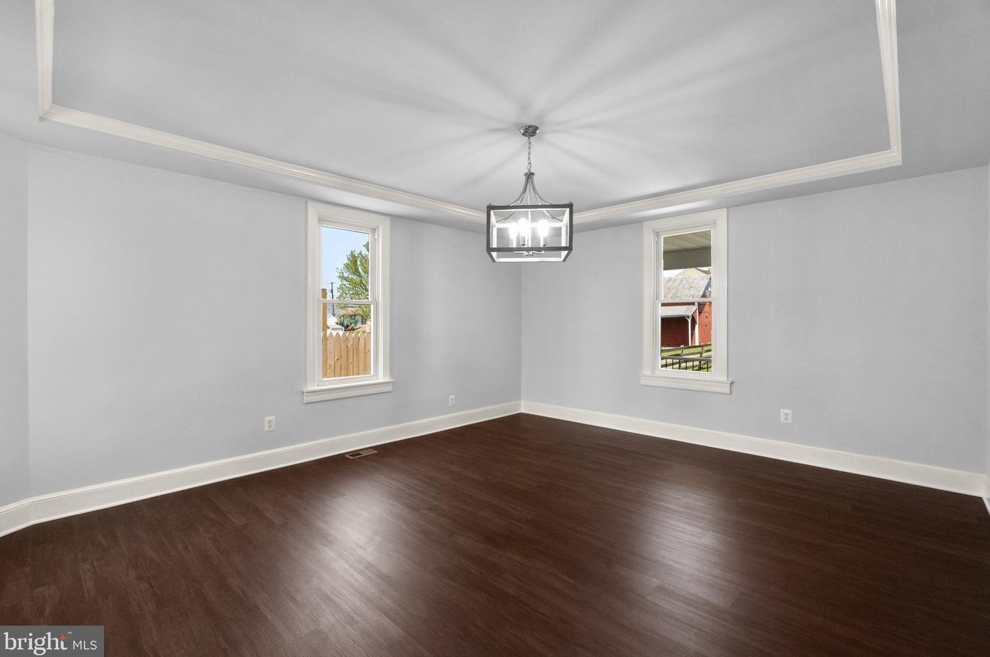 313 Baltimore St, Taneytown MD  21787-2224 exterior