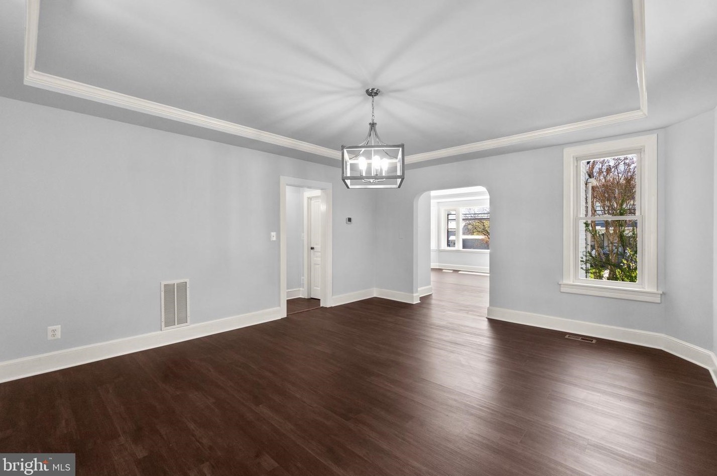 313 Baltimore St, Taneytown MD  21787-2224 exterior