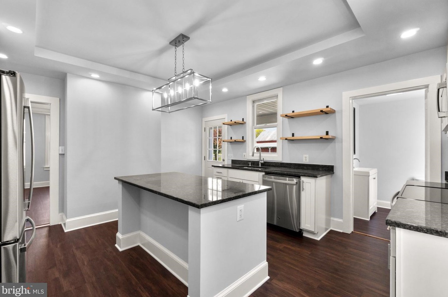 313 Baltimore St, Taneytown MD  21787-2224 exterior