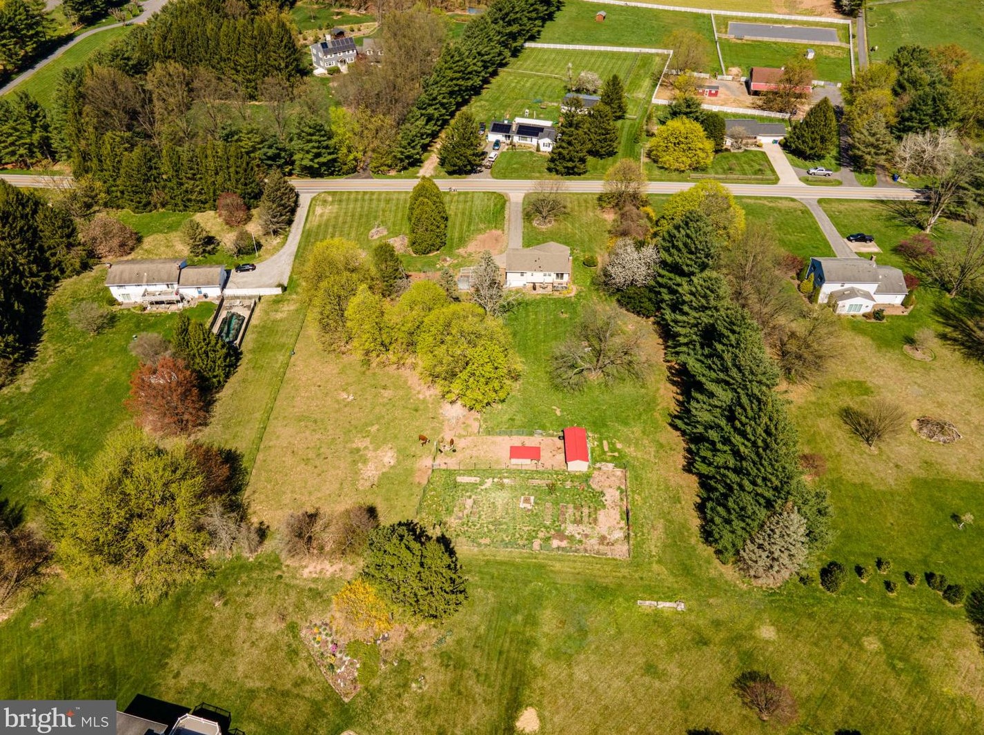 2446 Braddock Rd, Mount Airy MD  21771-8802 exterior