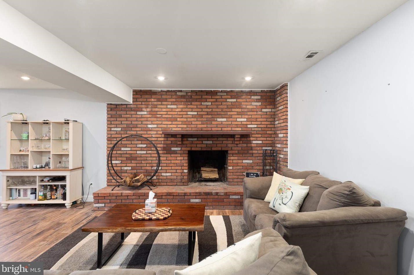 2446 Braddock Rd, Mount Airy MD  21771-8802 exterior