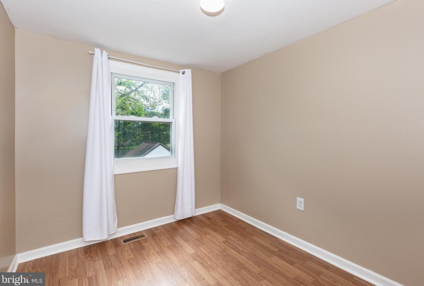 551 Daisy Dr, Taneytown MD  21787-2323 exterior