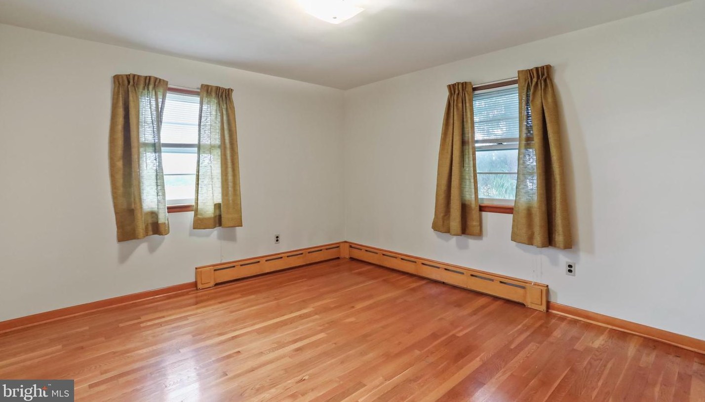 2632 Braddock Rd, Mount Airy MD  21771-8914 exterior