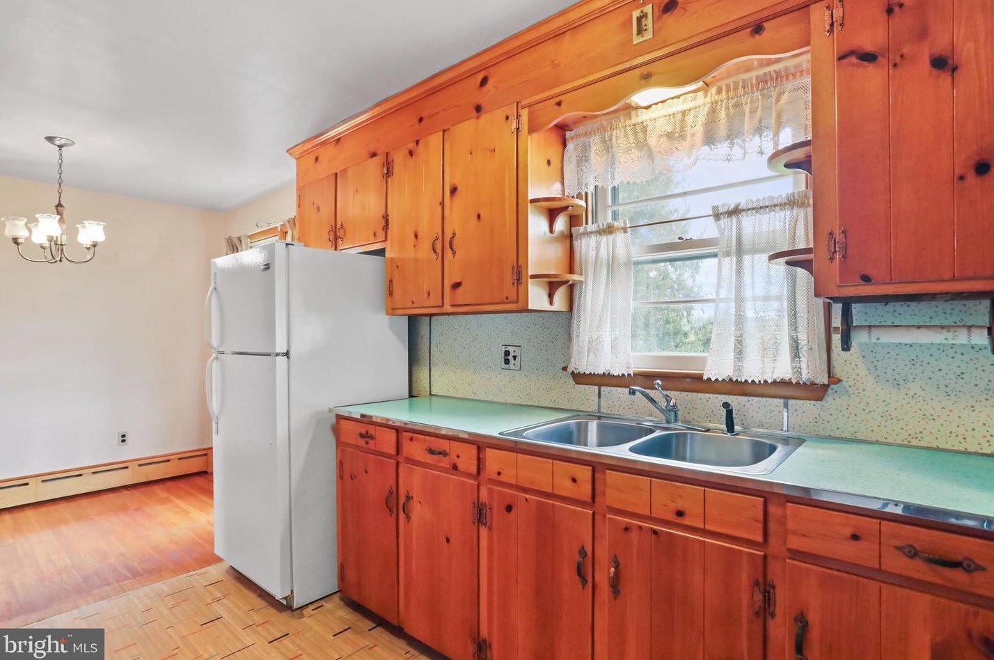 2632 Braddock Rd, Mount Airy MD  21771-8914 exterior