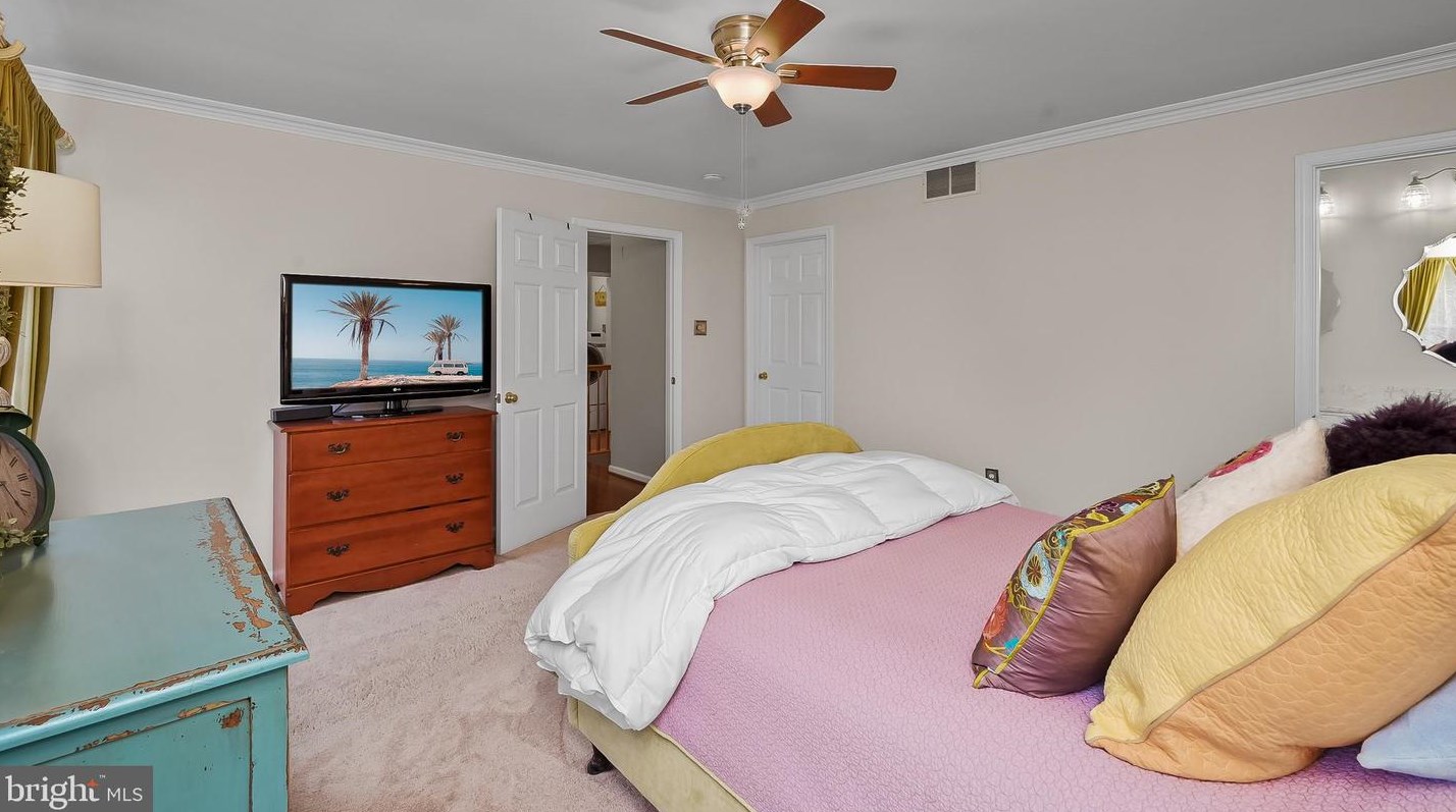 1309 Longbow Rd, Mount Airy MD  21771-5630 exterior