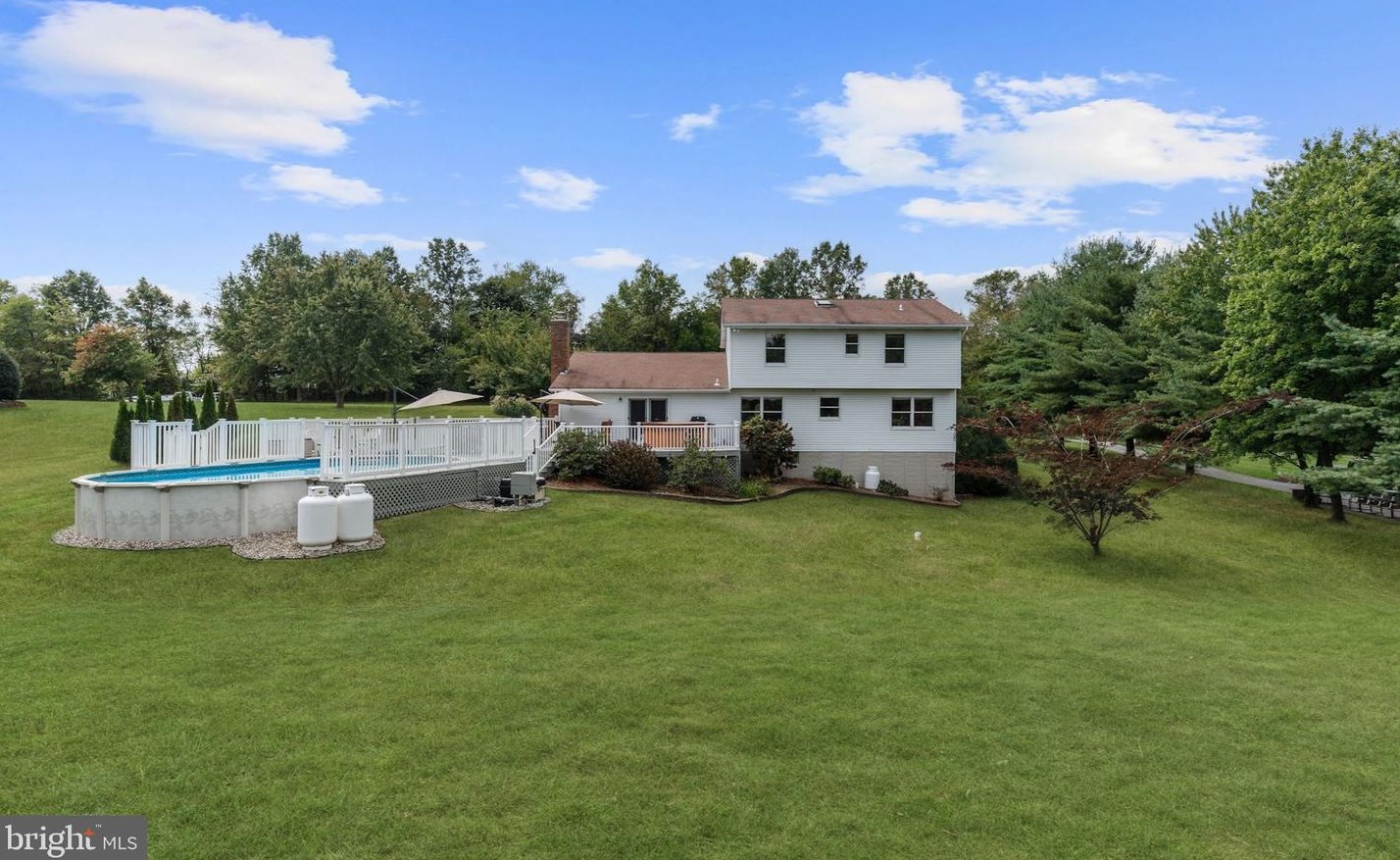 7241 Glenridge Dr, Mount Airy MD  21771-7242 exterior