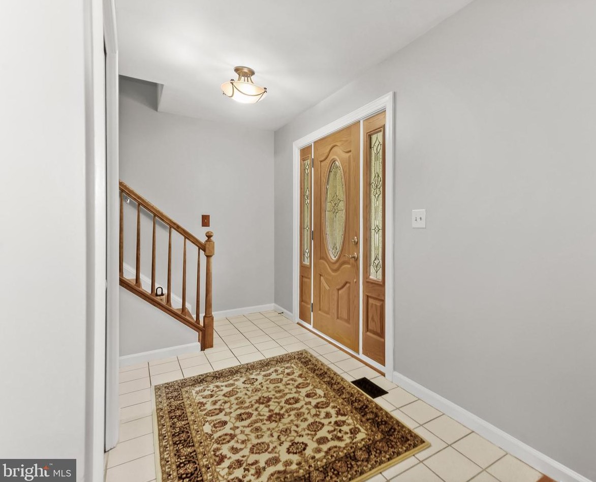 7241 Glenridge Dr, Mount Airy MD  21771-7242 exterior