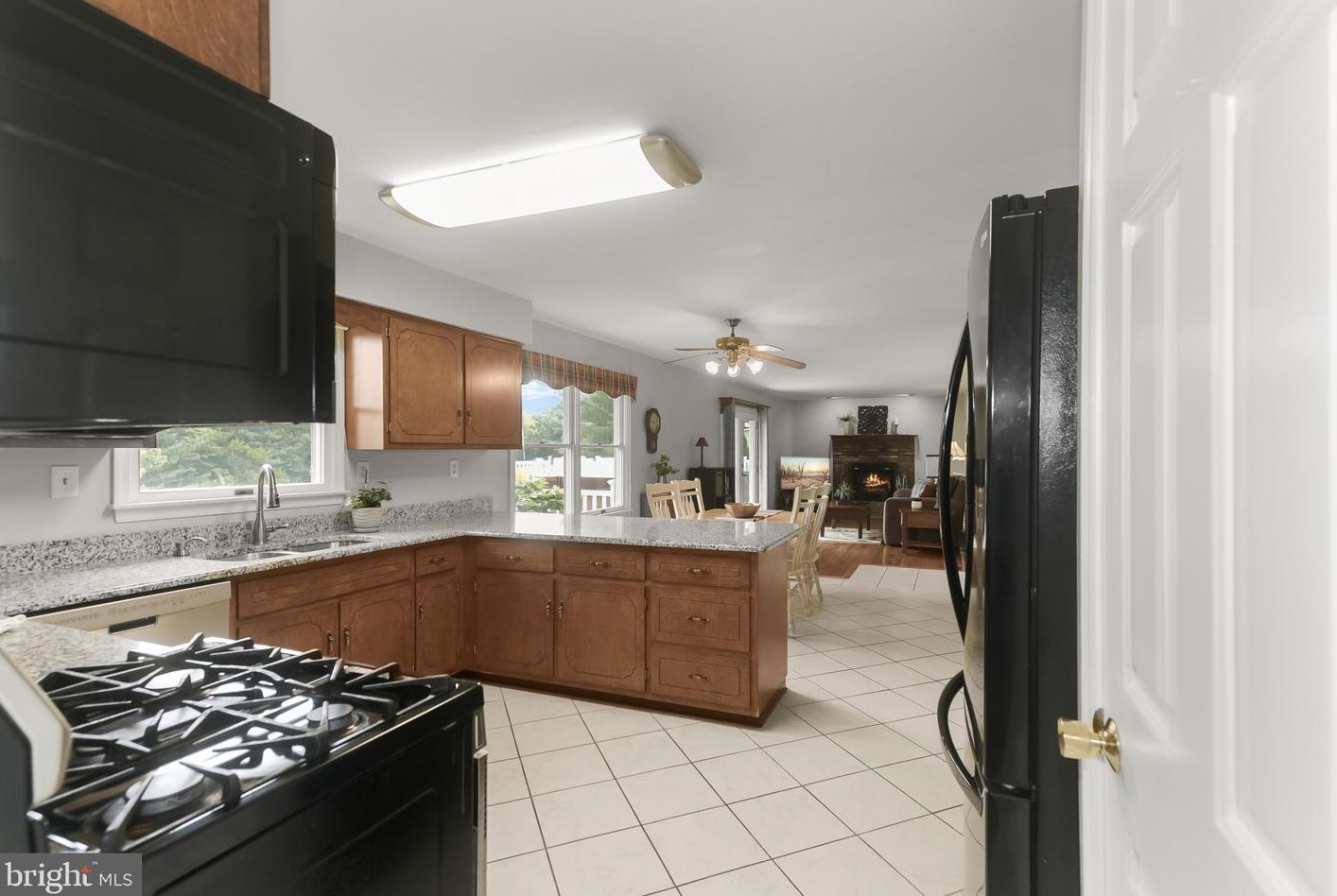 7241 Glenridge Dr, Mount Airy MD  21771-7242 exterior