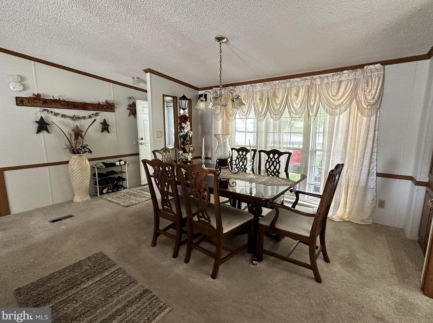 130 Lassiter Cir, Patapsco MD  21048-1801 exterior