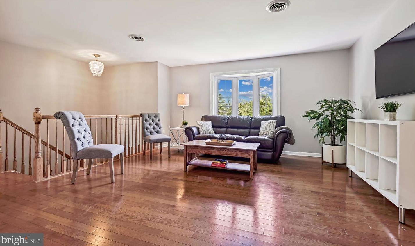 5156 Perry Rd, Mount Airy MD 21771-8828 exterior