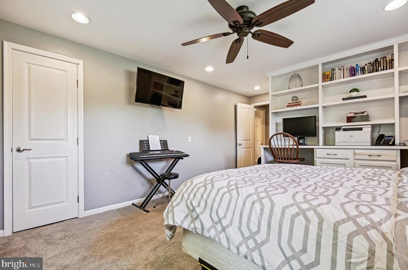 5156 Perry Rd, Mount Airy MD 21771-8828 exterior