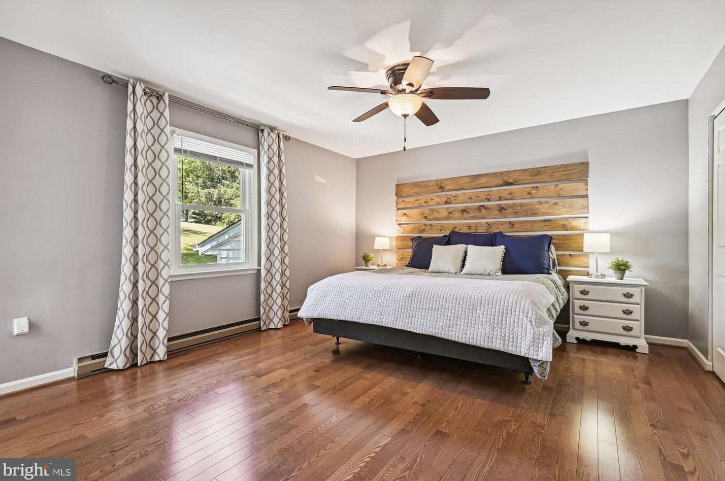 5156 Perry Rd, Mount Airy MD 21771-8828 exterior