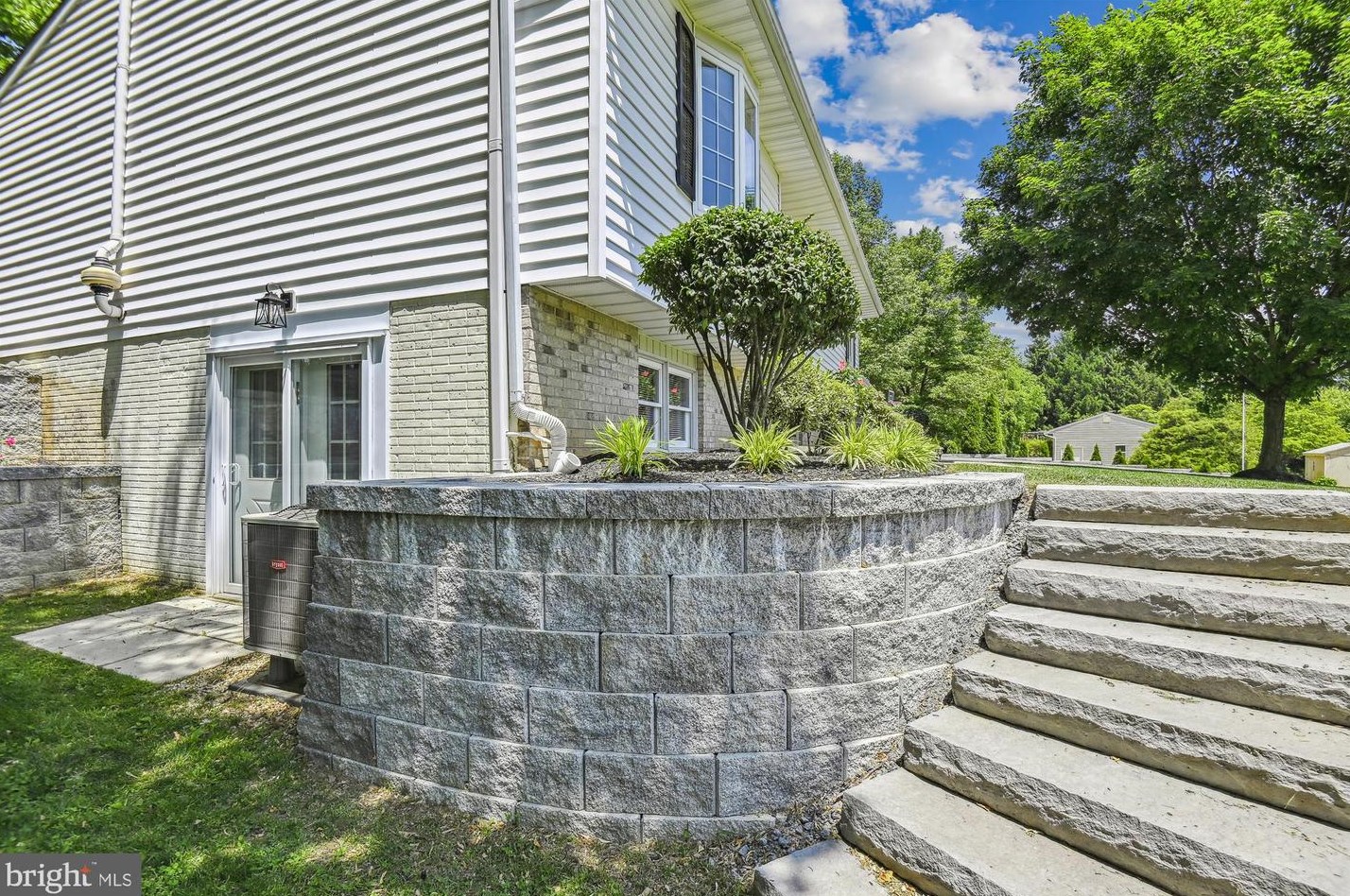 5156 Perry Rd, Mount Airy MD 21771-8828 exterior