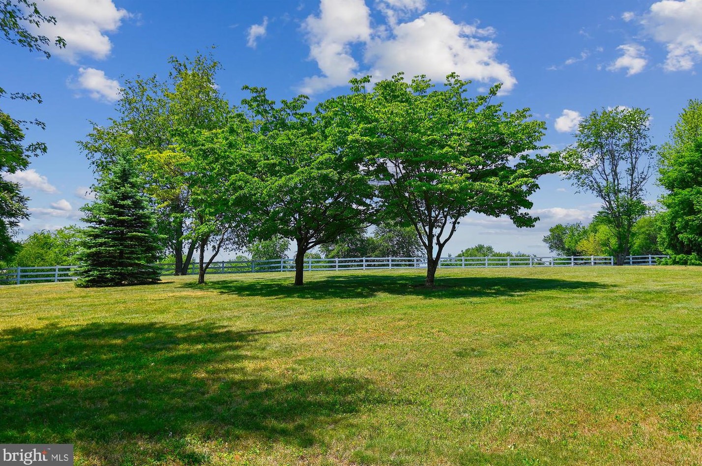 5156 Perry Rd, Mount Airy MD 21771-8828 exterior