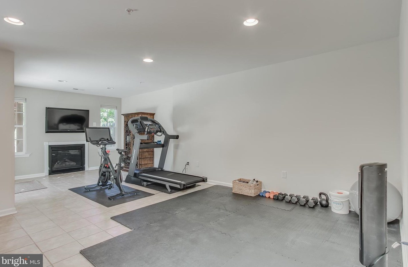 1930 Reading Ct, Mount Airy MD 21771-7754 exterior