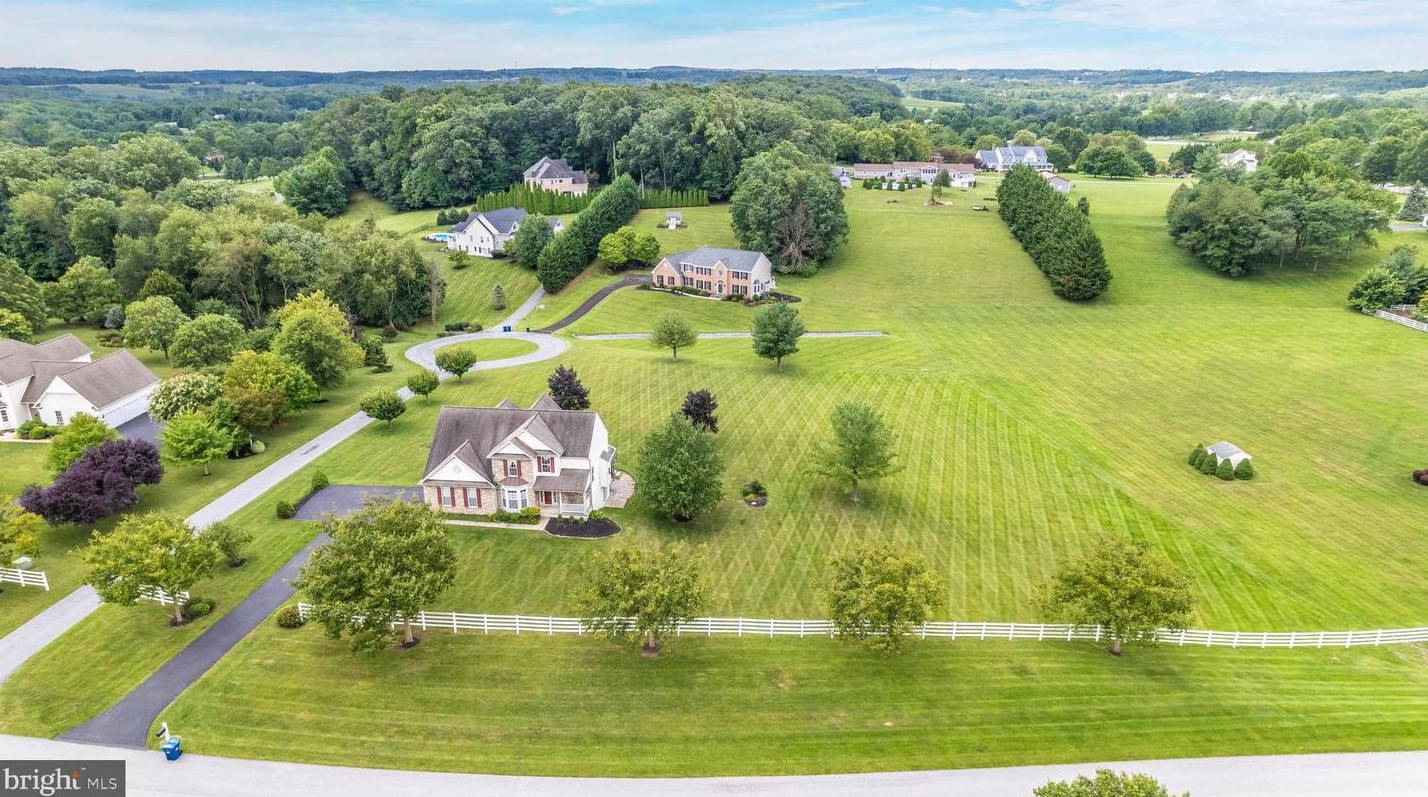 3185 Jupiter Island Ct, Mount Airy MD 21771-8070 exterior