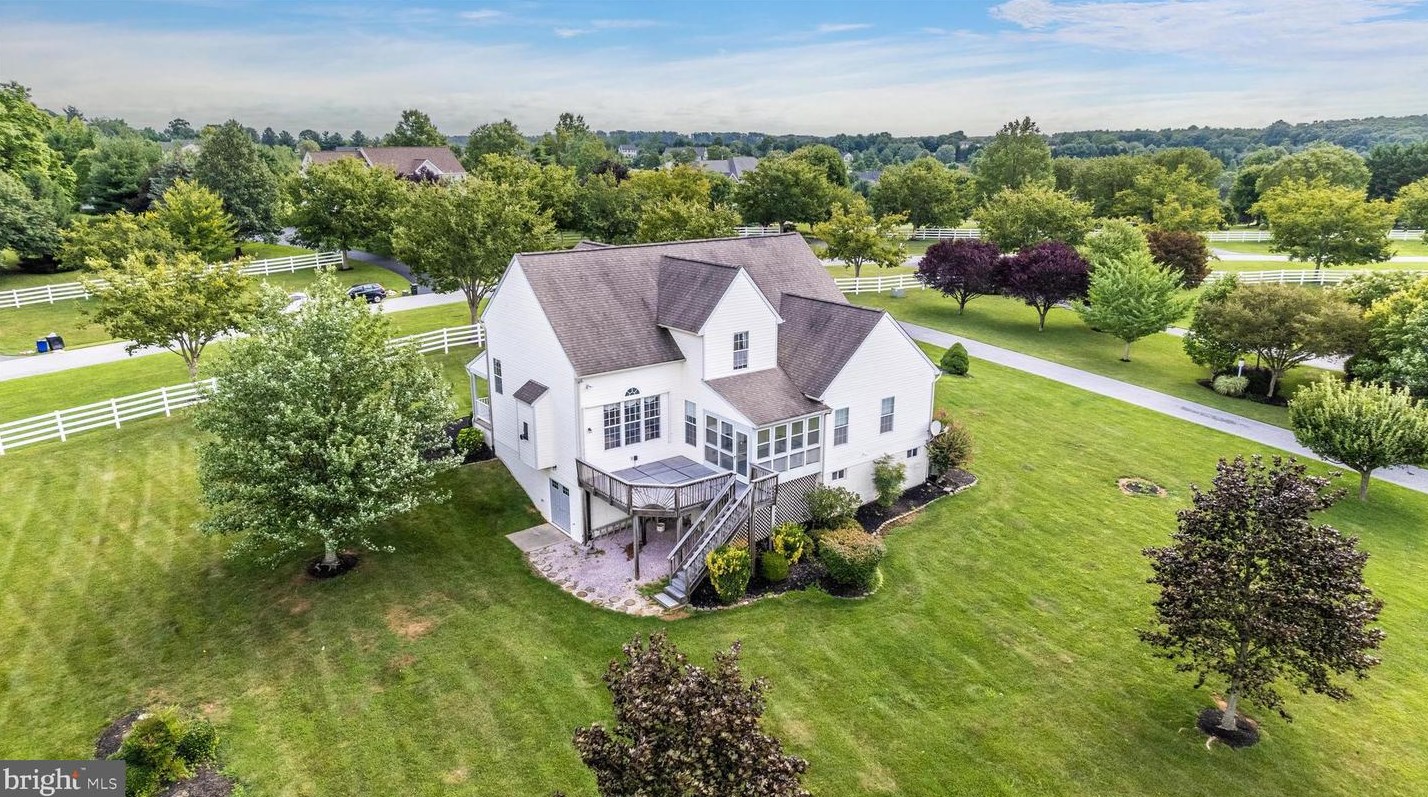 3185 Jupiter Island Ct, Mount Airy MD 21771-8070 exterior