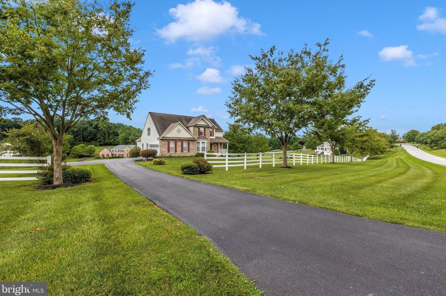 3185 Jupiter Island Ct, Mount Airy MD 21771-8070 exterior