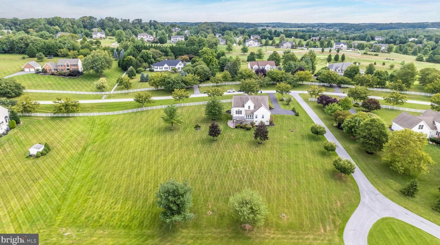 3185 Jupiter Island Ct, Mount Airy MD 21771-8070 exterior