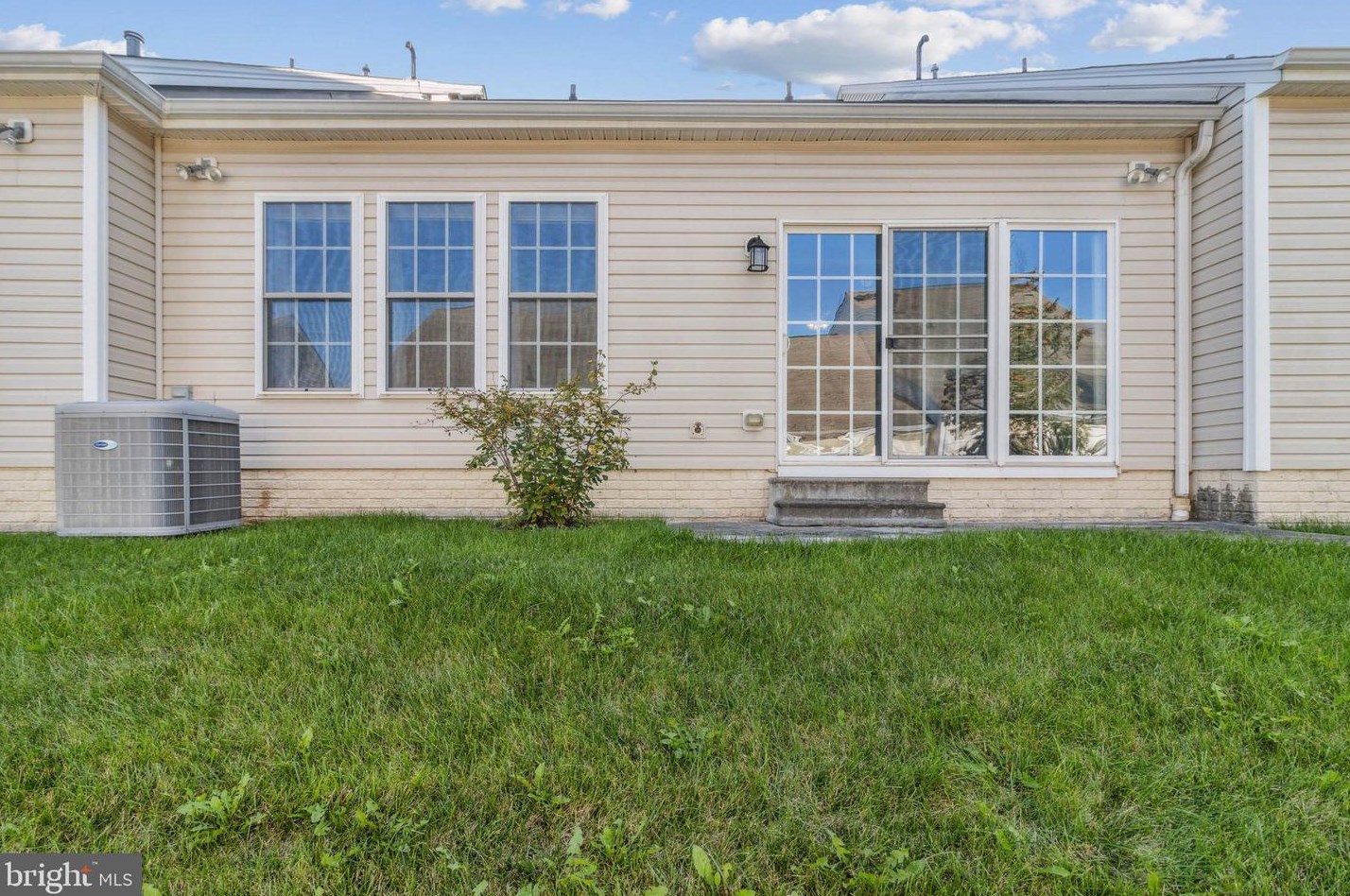 154 Saddletop Dr, Taneytown MD  21787-1546 exterior