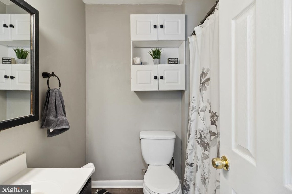 114 Carnival Dr, Taneytown MD  21787-2411 exterior