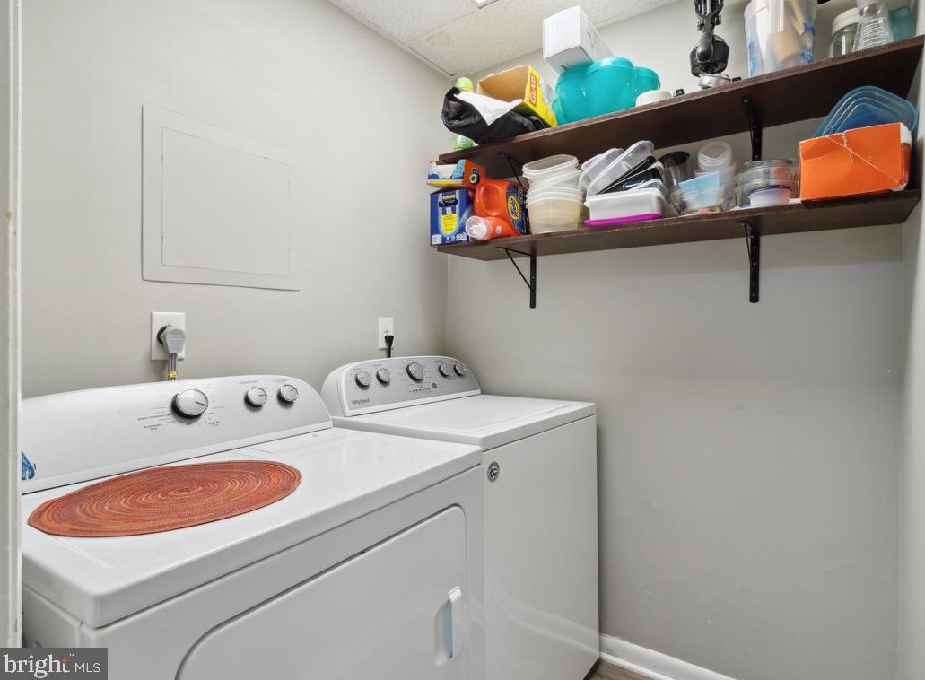 114 Carnival Dr, Taneytown MD  21787-2411 exterior