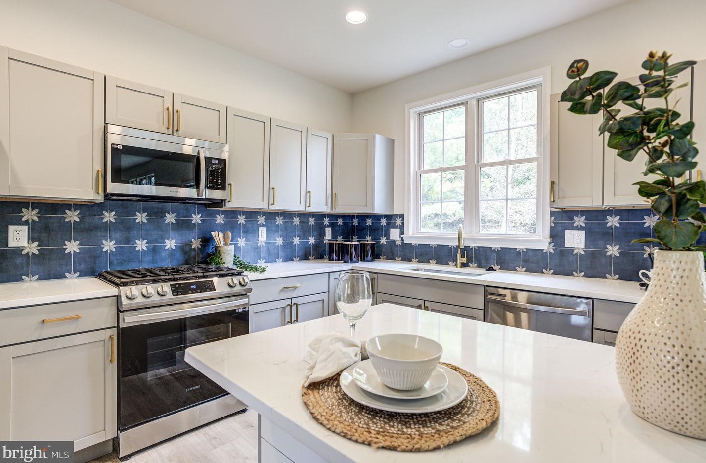 710 Longbow Rd, Mount Airy MD  21771-5870 exterior