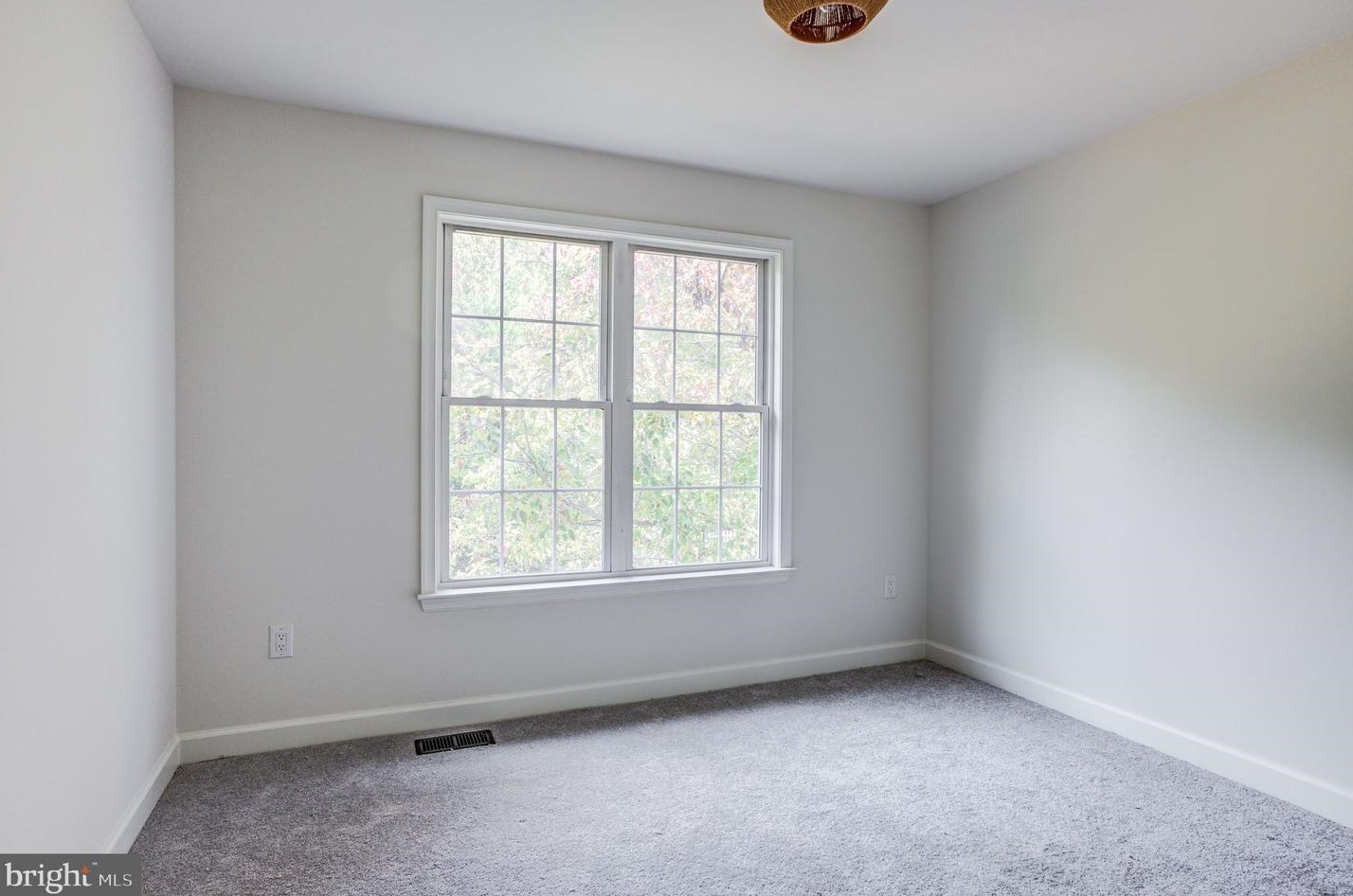 710 Longbow Rd, Mount Airy MD  21771-5870 exterior