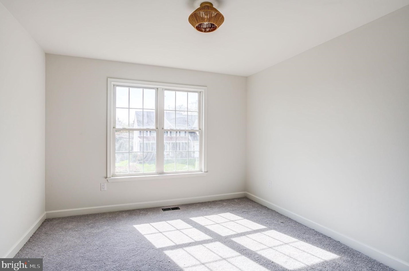 710 Longbow Rd, Mount Airy MD  21771-5870 exterior