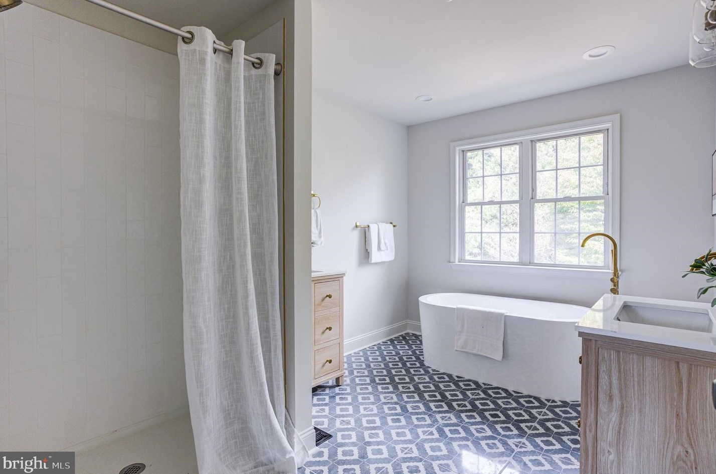 710 Longbow Rd, Mount Airy MD  21771-5870 exterior