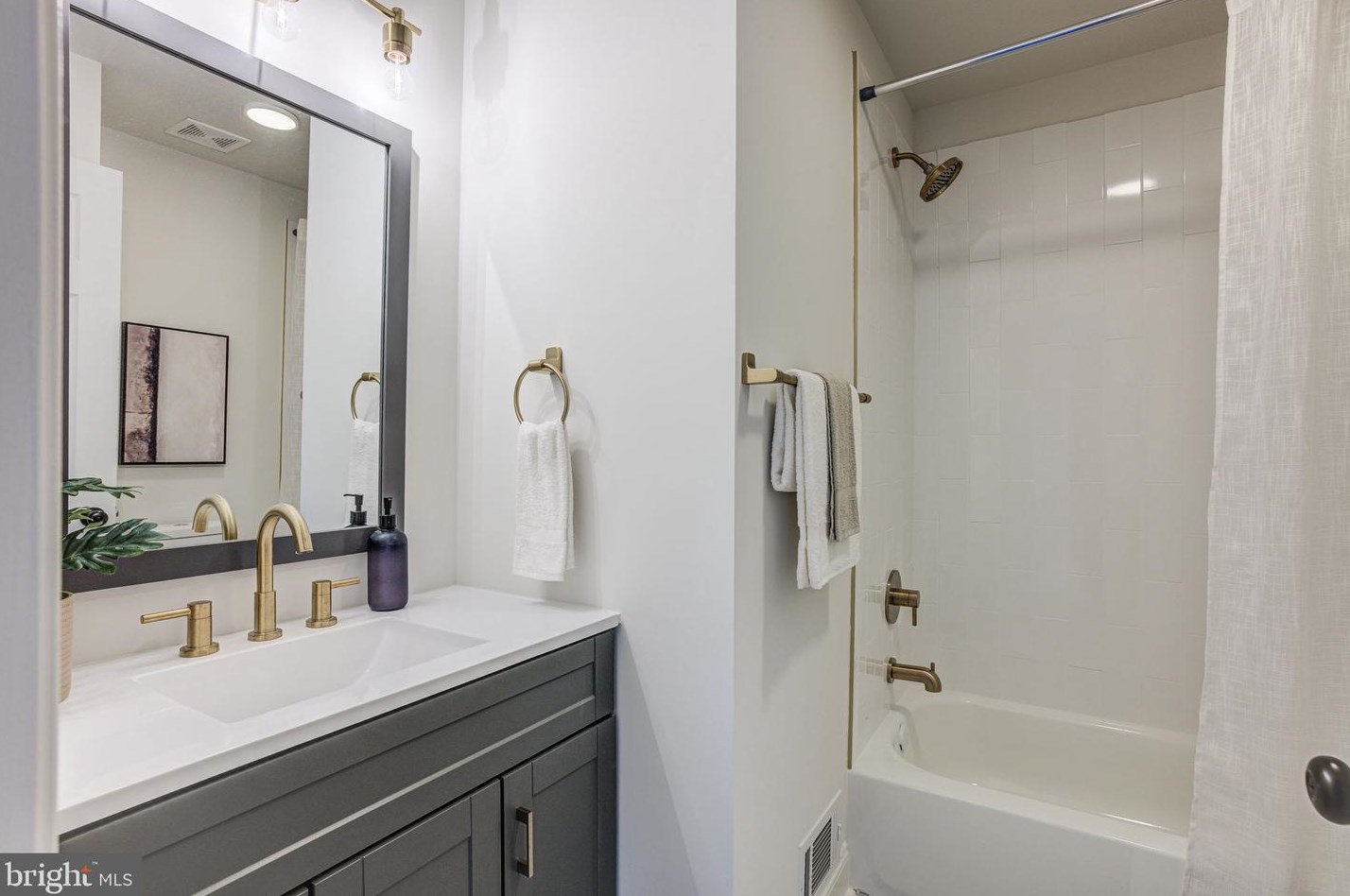 710 Longbow Rd, Mount Airy MD  21771-5870 exterior