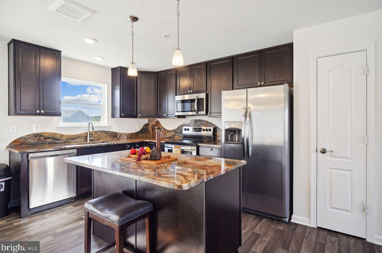 326 Crimson Ave, Taneytown MD  21787-2178 exterior