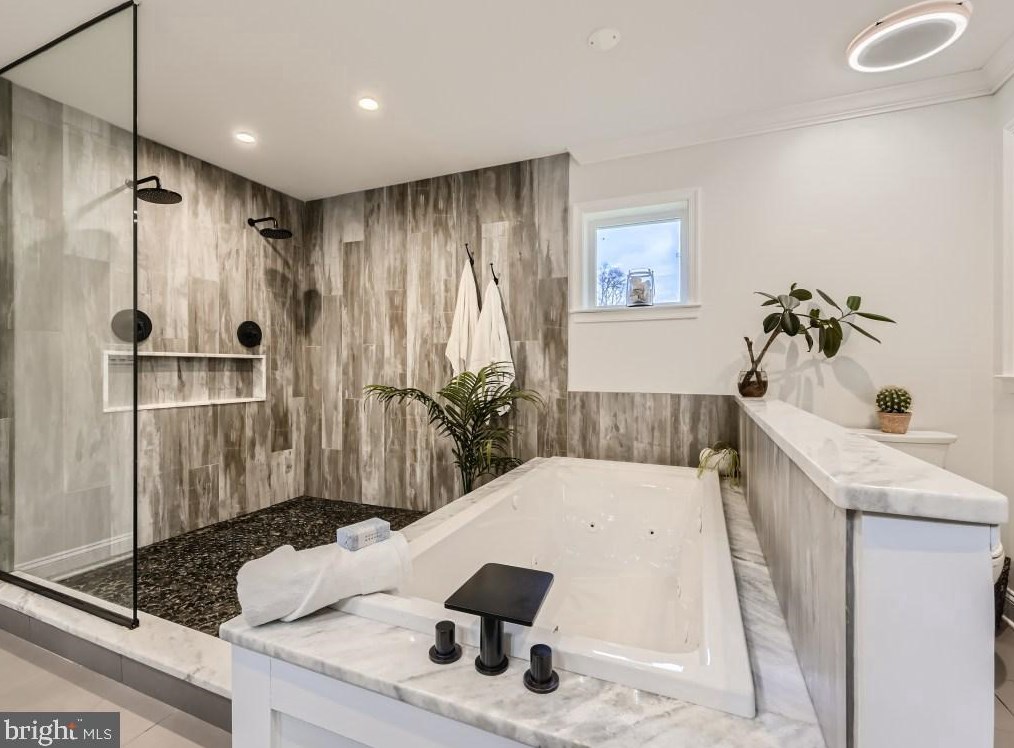 912 Lorraine Dr, Patapsco MD exterior