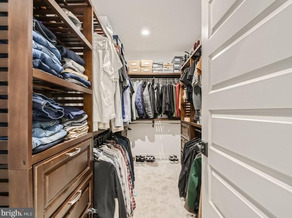 912 Lorraine Dr, Patapsco MD exterior