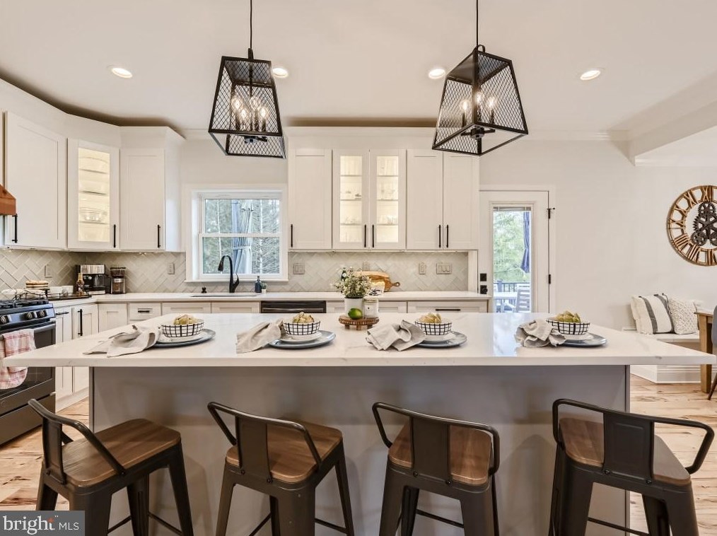 912 Lorraine Dr, Patapsco MD exterior