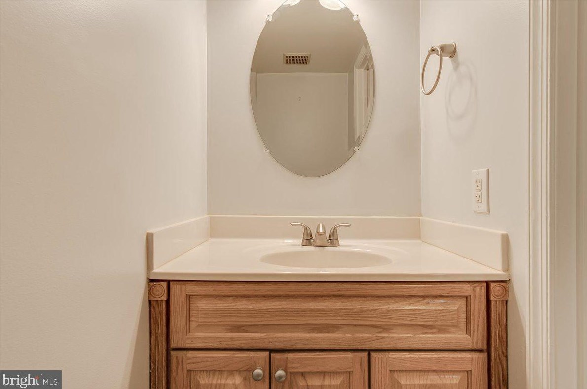 128 Meadowlark Ave, Mount Airy MD  21771-5536 exterior