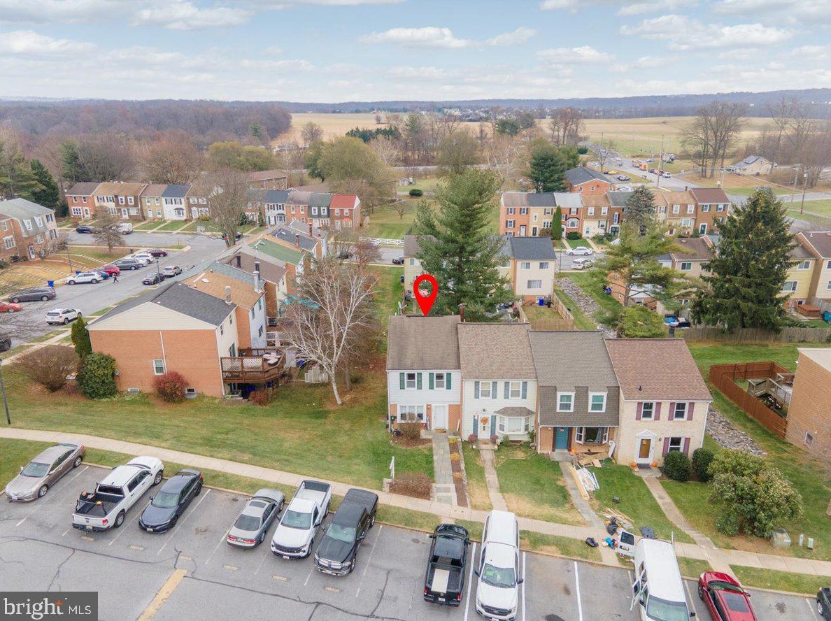 717 Robinwood Dr, Mount Airy MD 21771-5537 exterior