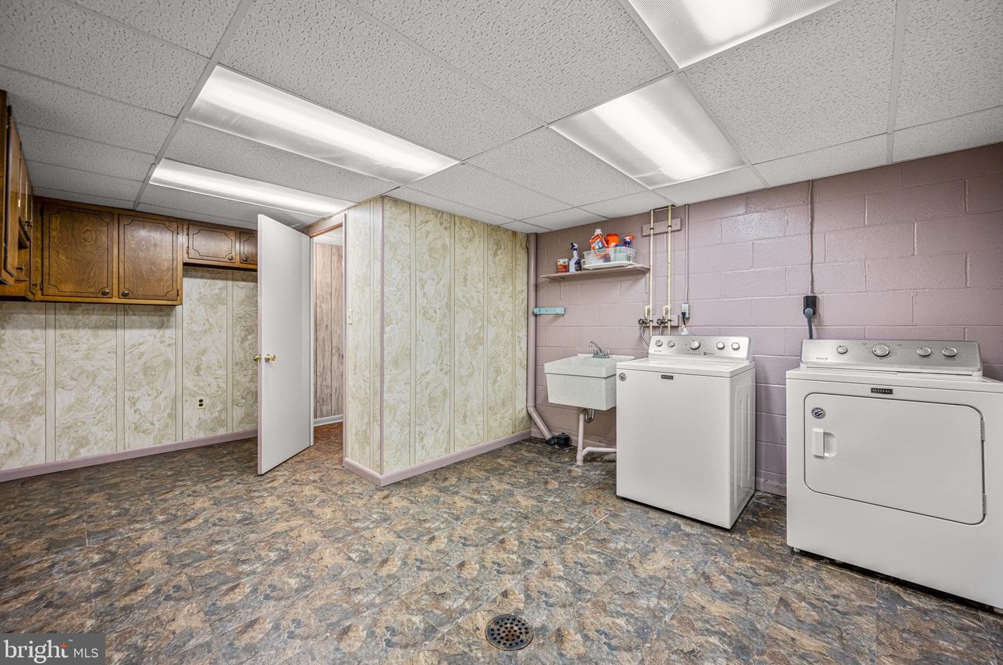 2108 Woodview Rd, Patapsco MD 21048-1117 exterior