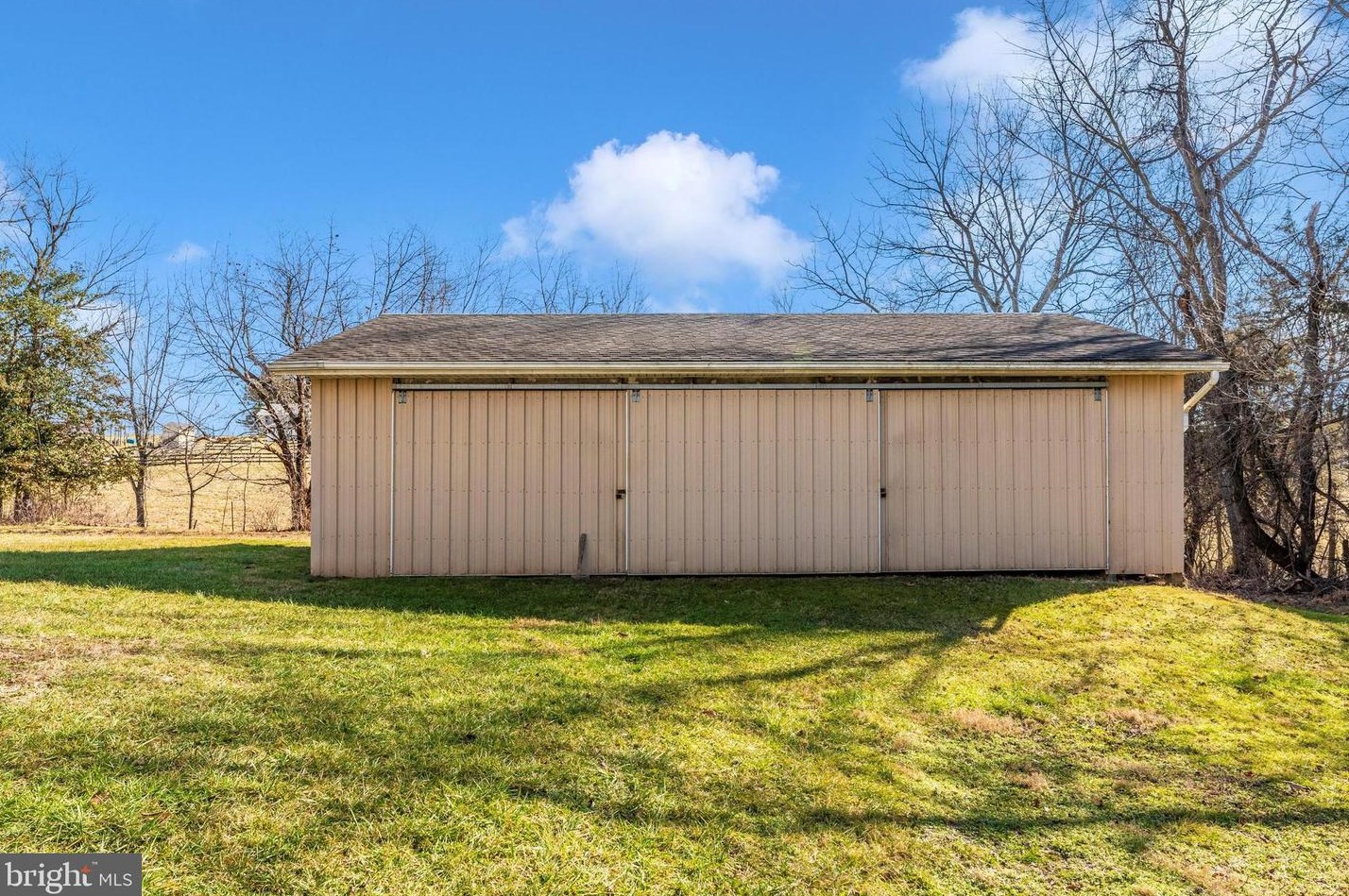 1891 Jordans Retreat Rd, New Windsor MD  21776-8505 exterior