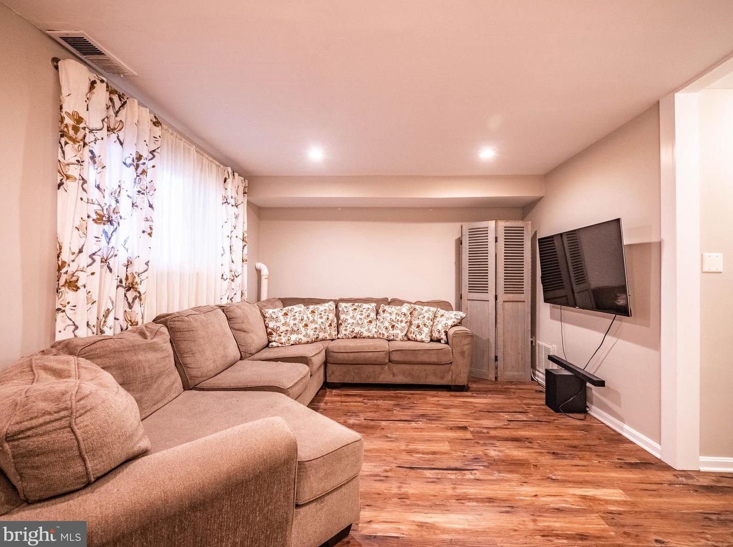 127 Meadowlark Ave, Mount Airy MD  21771-5534 exterior