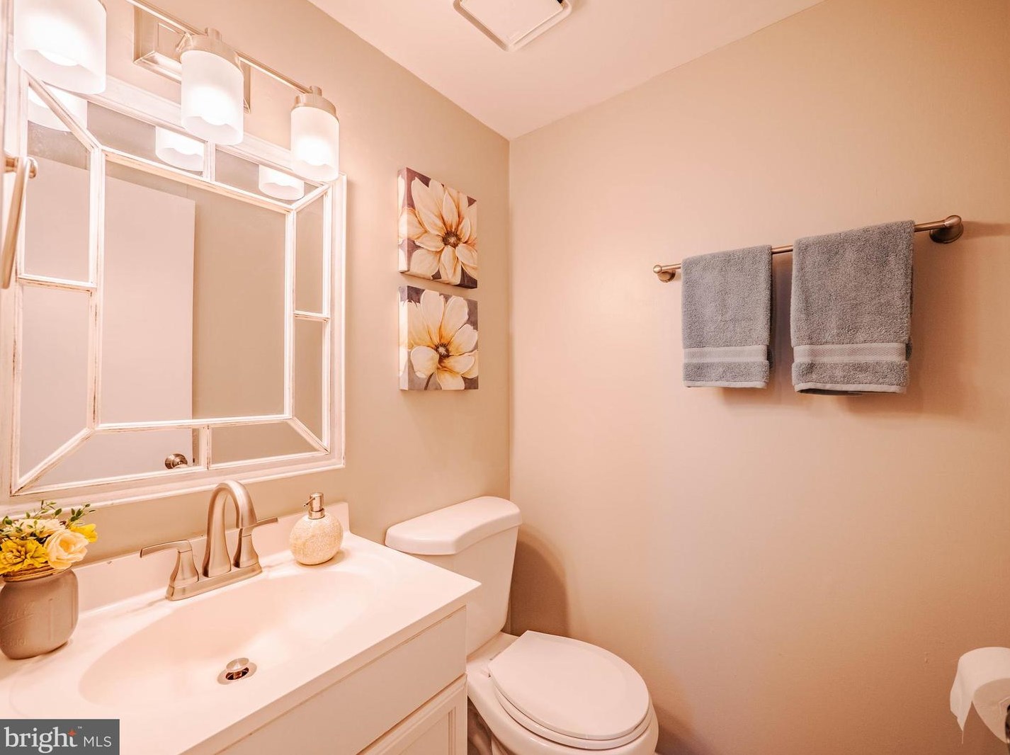 127 Meadowlark Ave, Mount Airy MD  21771-5534 exterior