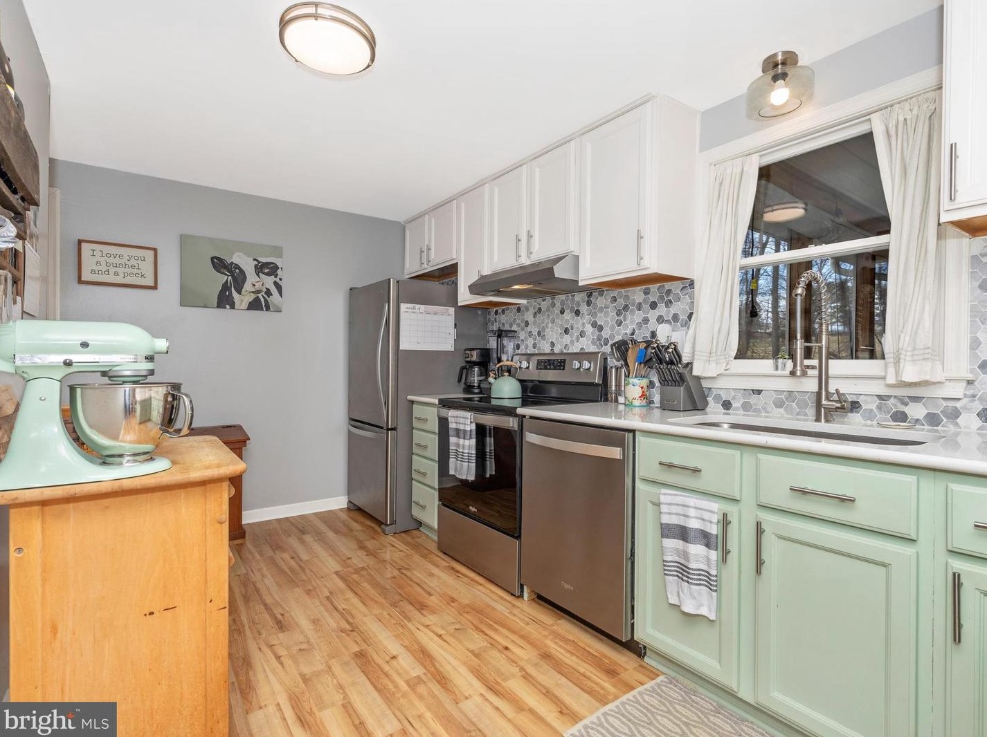 6604 Jacks Ct, Mount Airy MD  21771-7306 exterior