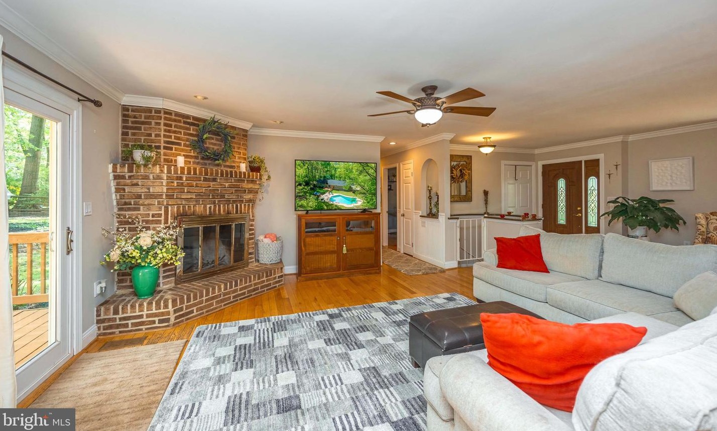 5107 Fleming Rd, Mount Airy MD 21771-8710 exterior