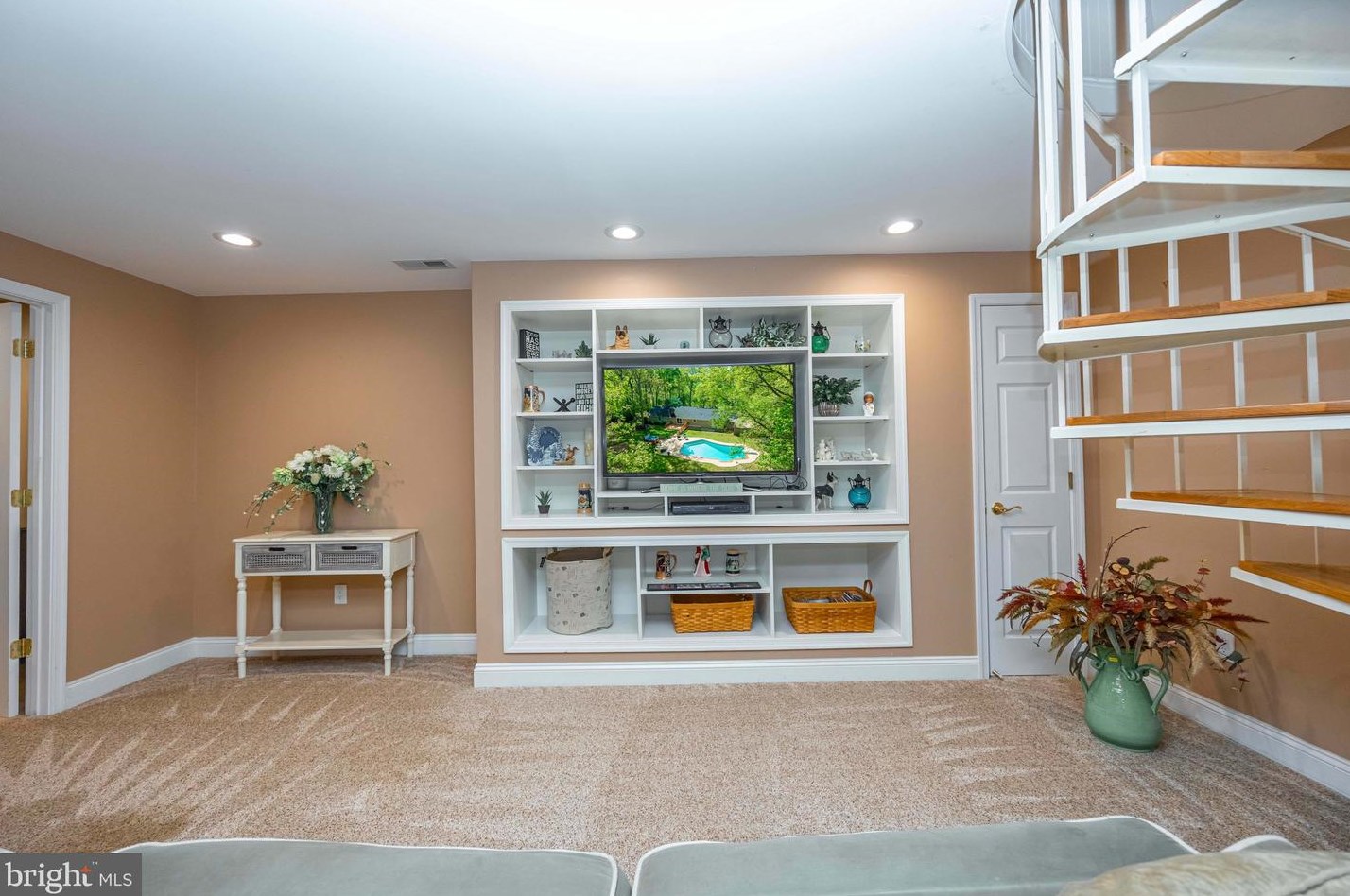 5107 Fleming Rd, Mount Airy MD 21771-8710 exterior