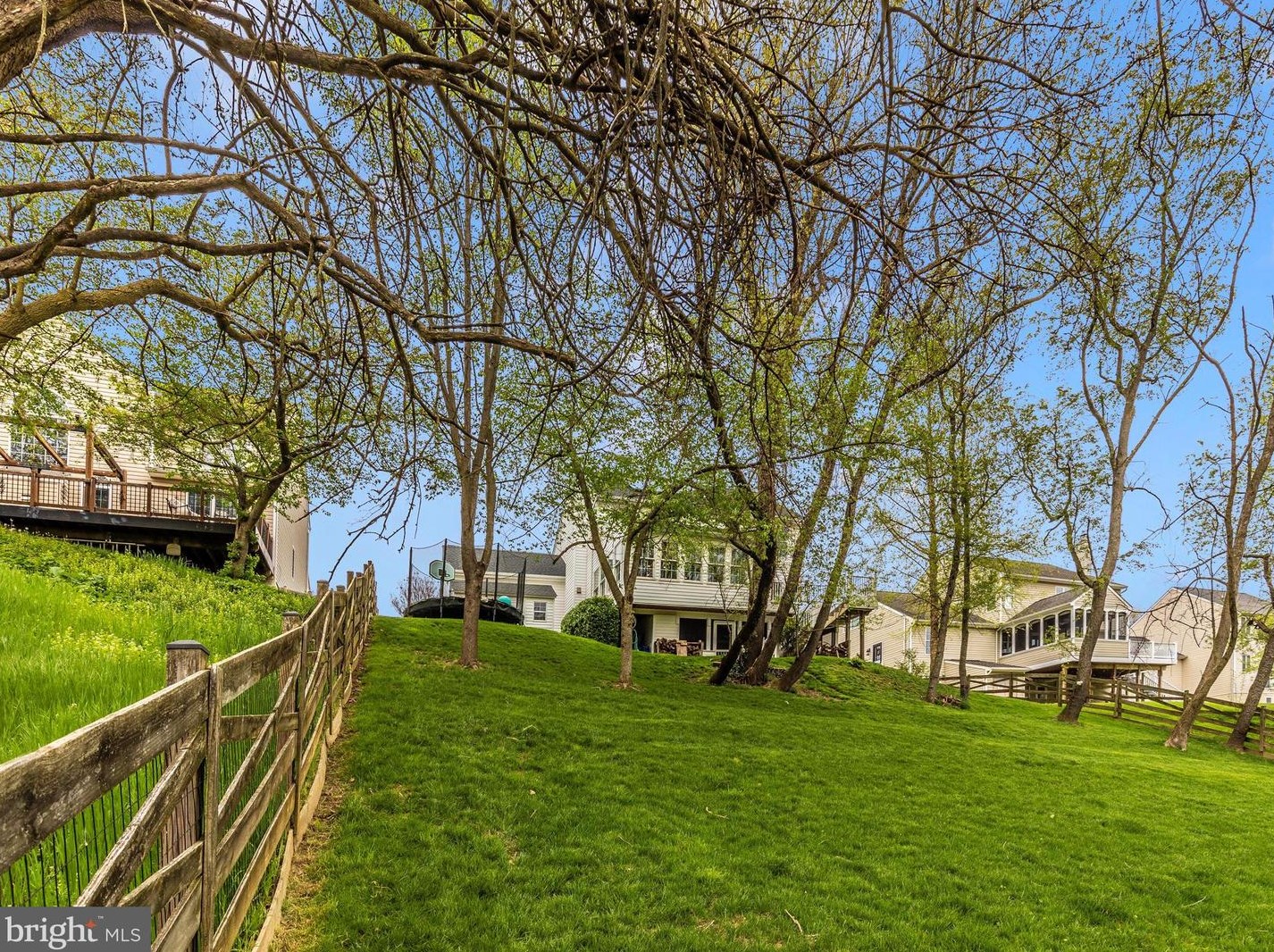 709 Longbow Rd, Mount Airy MD  21771-5869 exterior